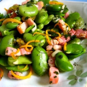 image de la recette Salade de fèves à la vinaigrette d'orange chaude