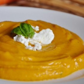 image de la recette Purée de carotte au basilic